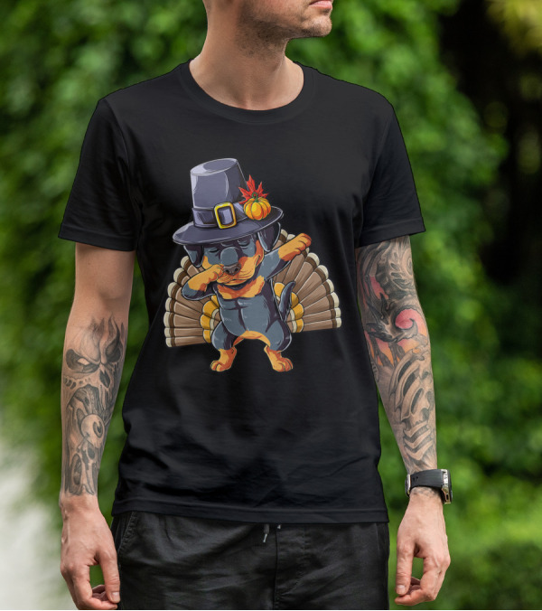 Thanksgiving Dabbing Rottweiler In Pilgrim Hat With Turkey Feathers T-Shirt