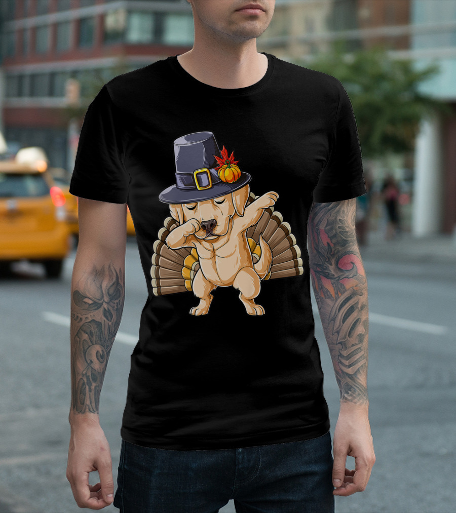 Thanksgiving Dabbing Labrador Wearing Pilgrim Hat With Turkey Tail T-Shirt