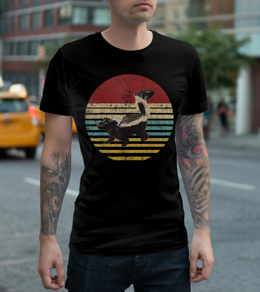 Retro Striped Sunset With Vintage Skunk Lovers T-Shirt