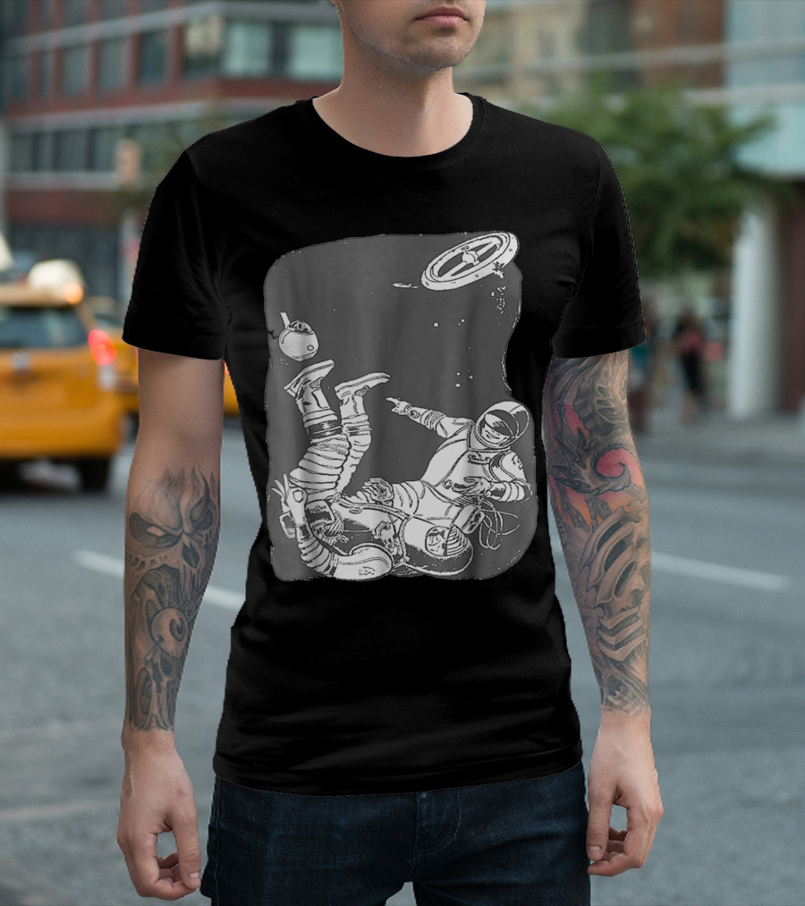 Astronaut Playing Circle Game in Space Prank Meme T-Shirt