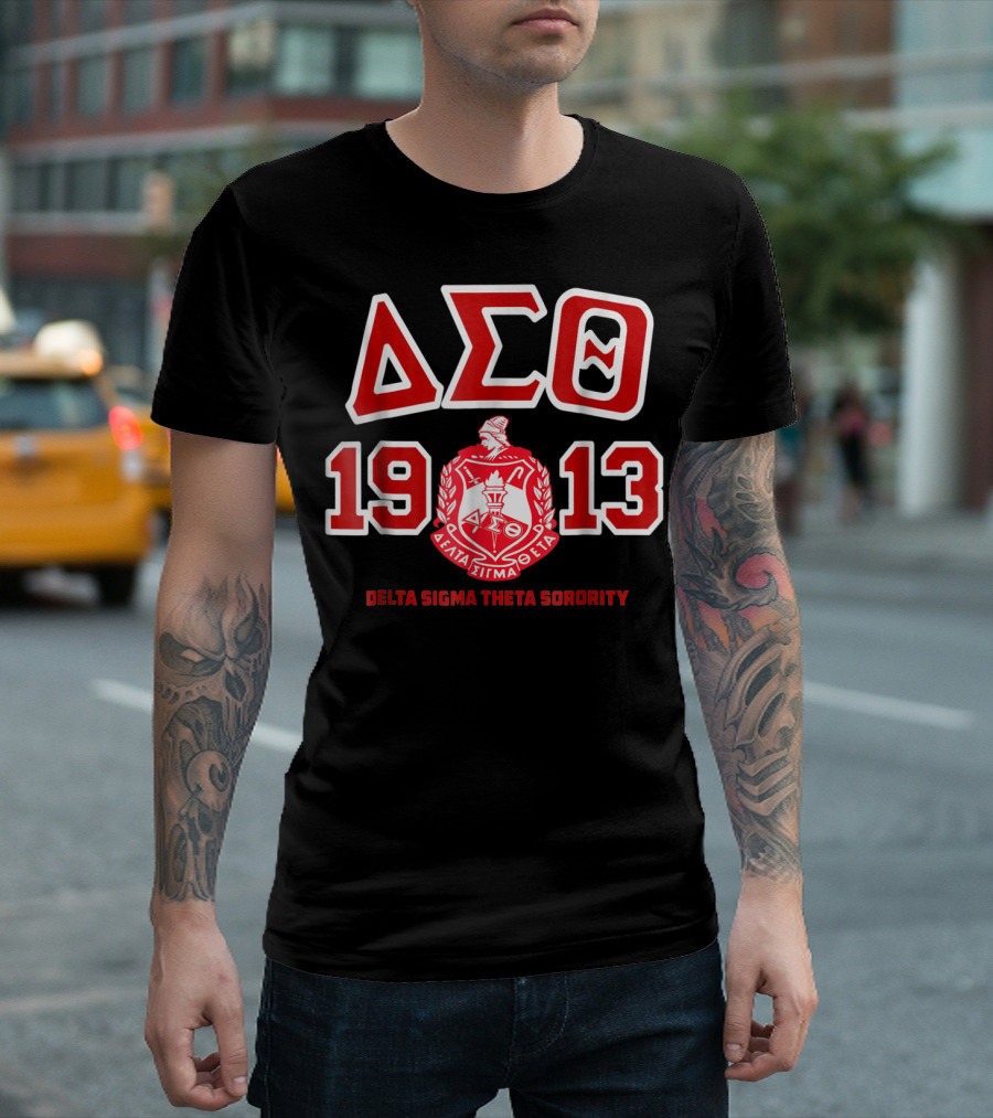 Delta Sigma Theta Sorority 1913 Greek Letters And Crest T-Shirt