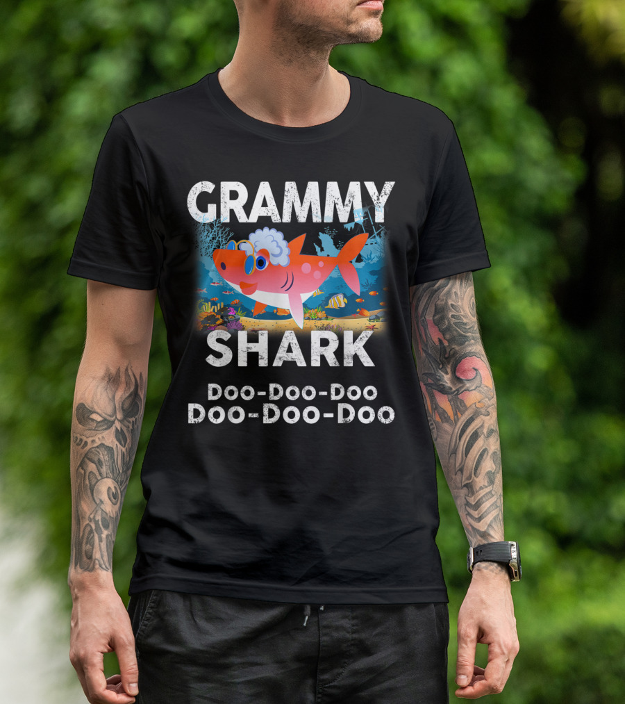 Grammy Shark Doo-Doo-Doo Doo-Doo-Doo Ocean Family T-Shirt