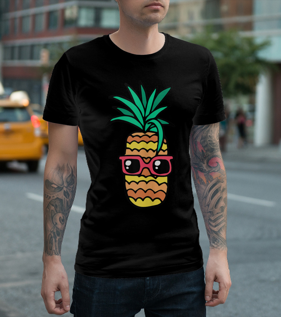 Aloha Hawaiian Pineapple Sunglasses Summer Beach Vibes T-Shirt