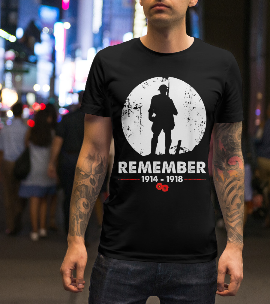 World War 1 Remember 1914-1918 Soldier Silhouette With Poppies T-Shirt