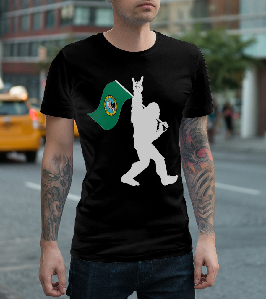 Bigfoot Holding Washington State Flag Rock And Roll Gesture T-Shirt