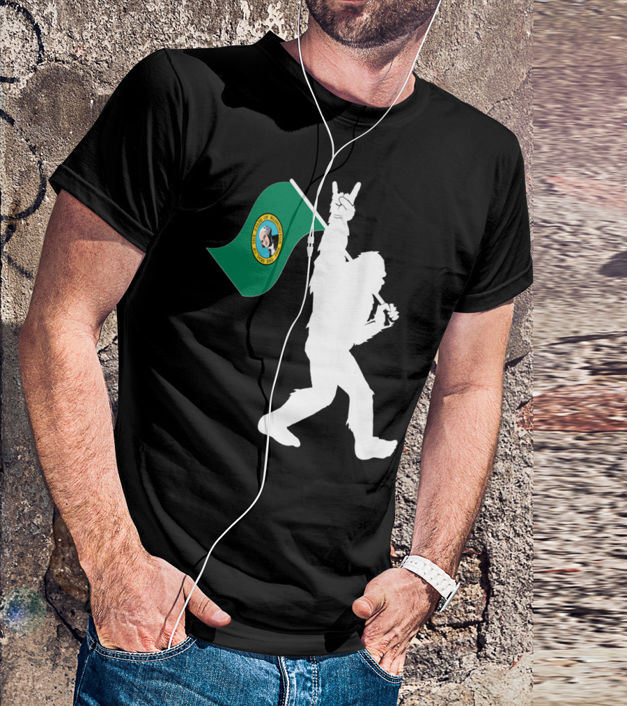 Bigfoot Holding Washington State Flag Rock And Roll Gesture T-Shirt
