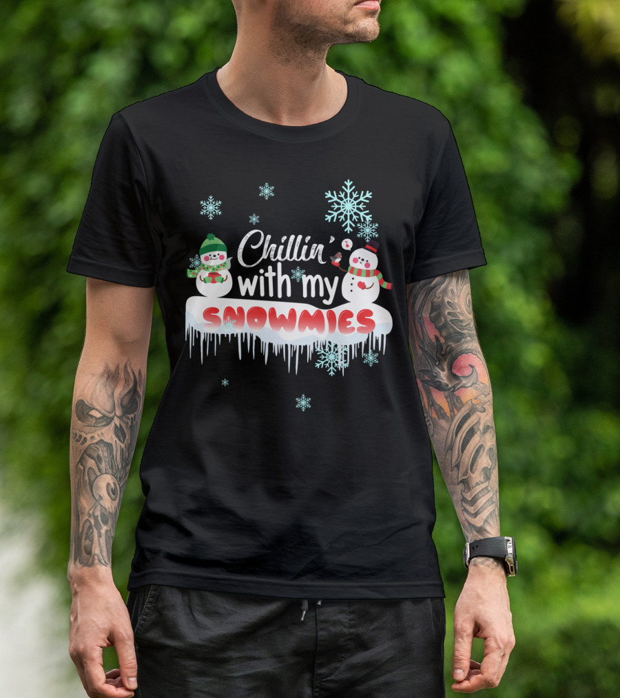 Chillin' With My Snowmies Cute Snowman Smoking Pipe And Snowflakes T-Shirt