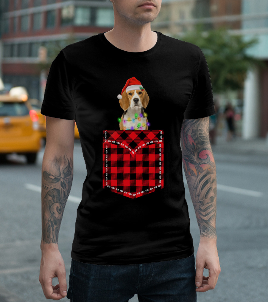 Funny Beagle Santa Hat Buffalo Plaid Xmas Lights in Pocket T-Shirt