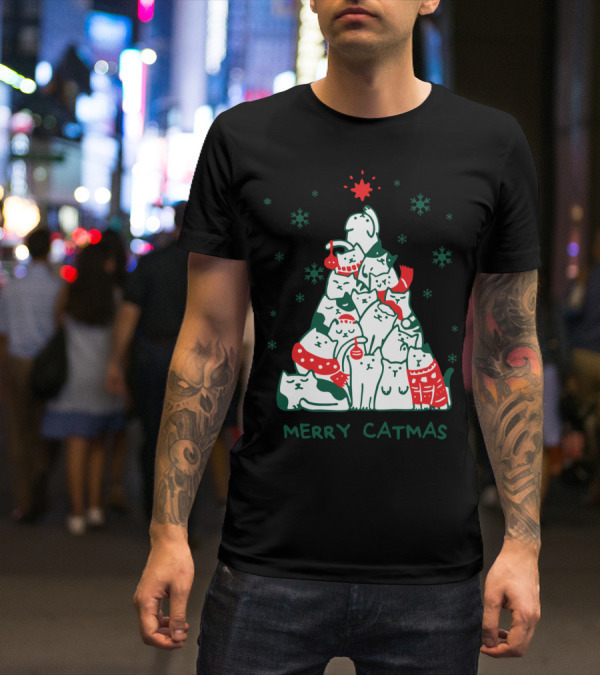 Merry Catmas Funny Cat Christmas Tree Holiday Cats Snowflakes Red Green T-Shirt
