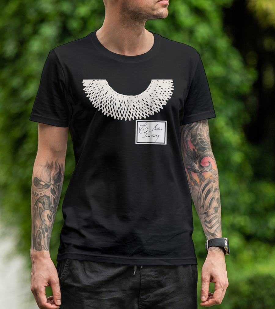 Dissent Collar Ruth Bader Ginsburg Signature T-Shirt