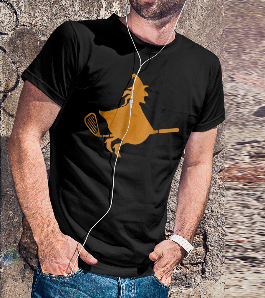 Funny Halloween Golf Witch Riding Golf Club T-Shirt