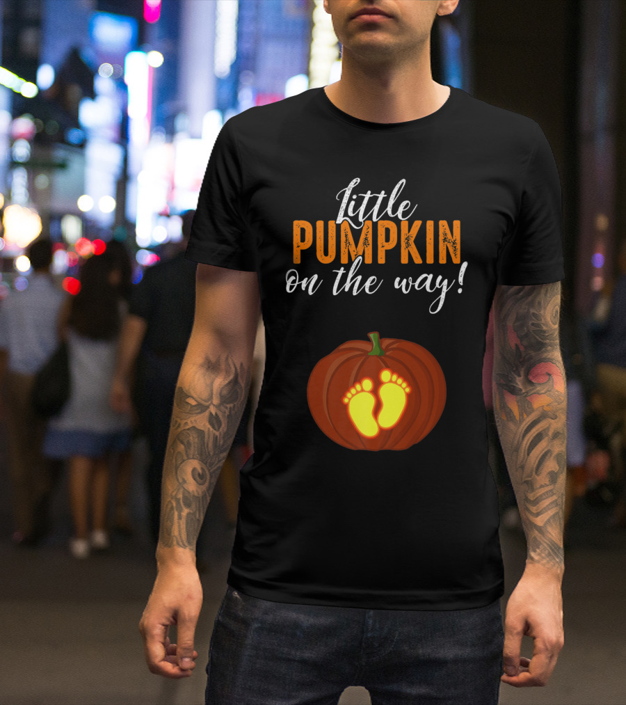 Little Pumpkin On The Way Funny Pregnant Halloween Pregnancy T-Shirt