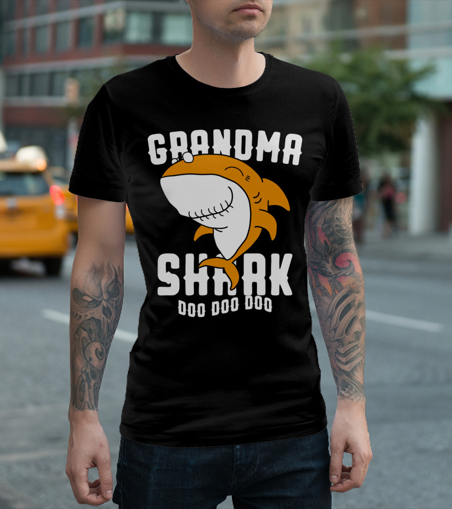 Grandma Shark Doo Doo Doo T-Shirt