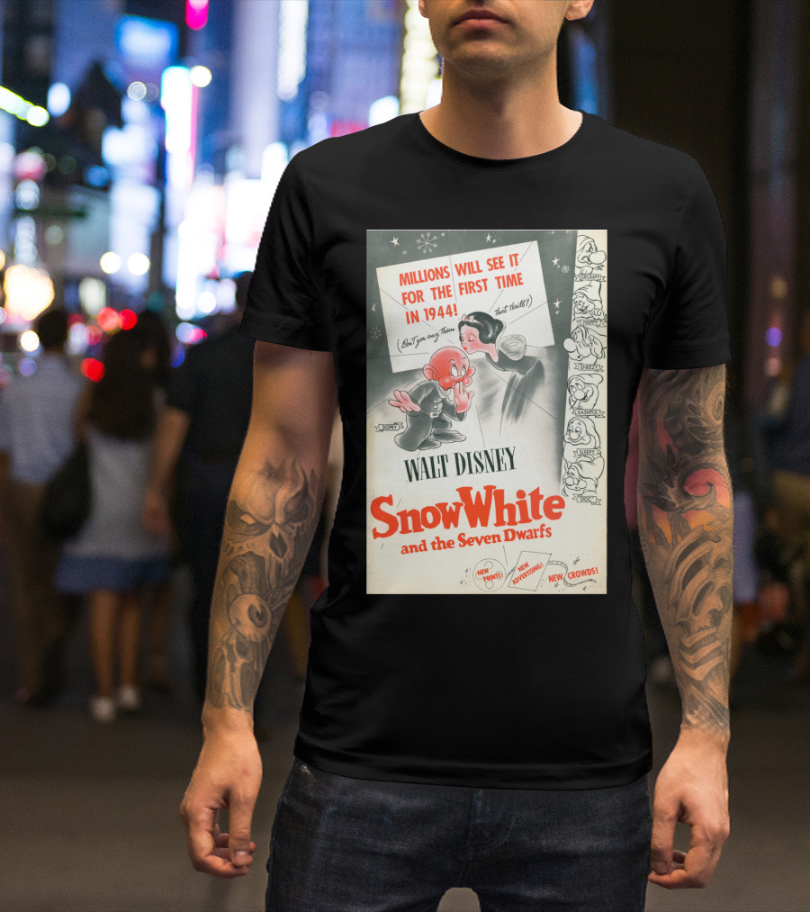 Walt Disney Snow White And The Seven Dwarfs 1944 Dopey Happy Sleepy Bashful Grumpy Sneezy Doc T-Shirt