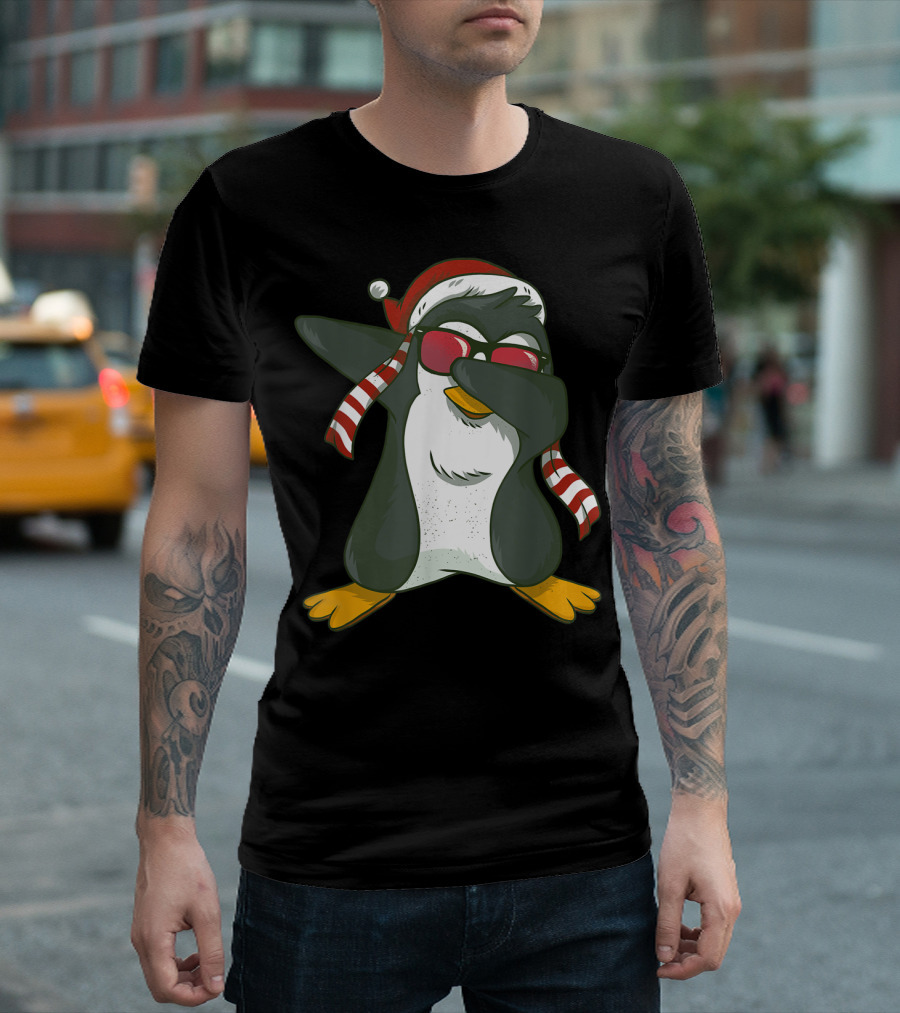 Funny Christmas Dabbing Penguin in Santa Hat with Scarf T-Shirt