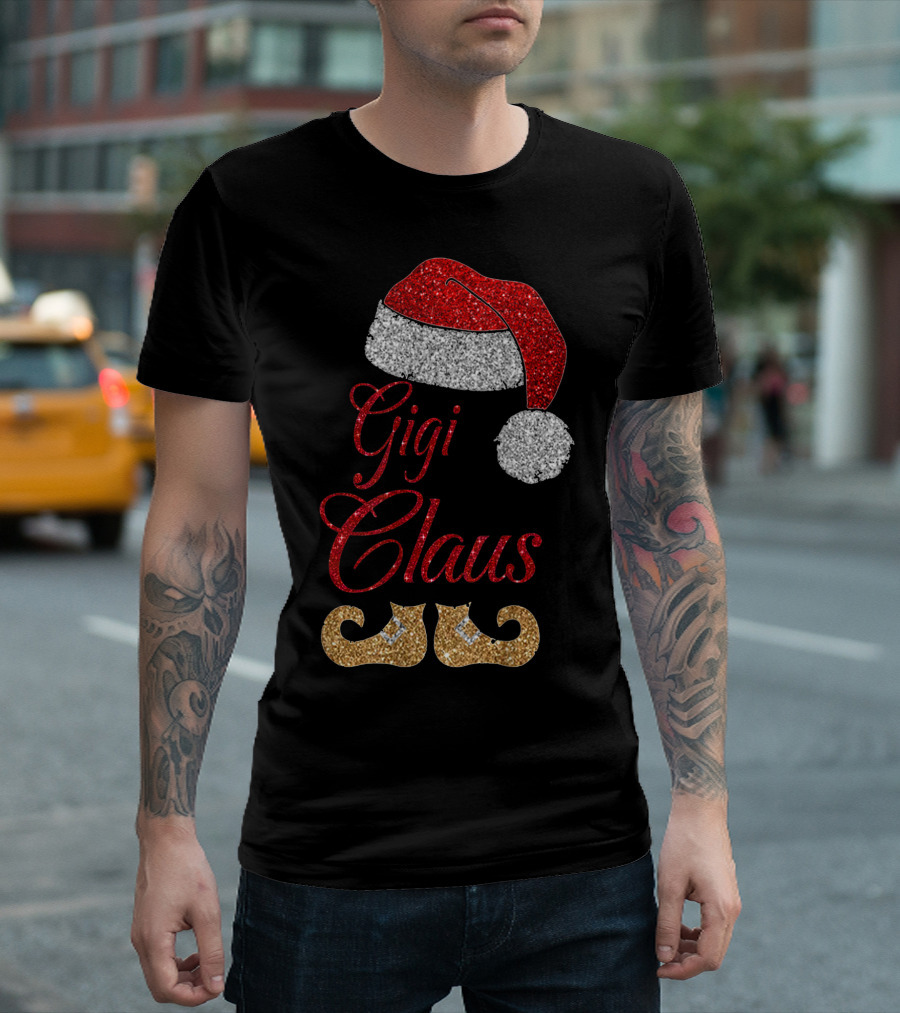 Gigi Claus Santa Hat Festive Elf Shoes Family Group Christmas T-Shirt