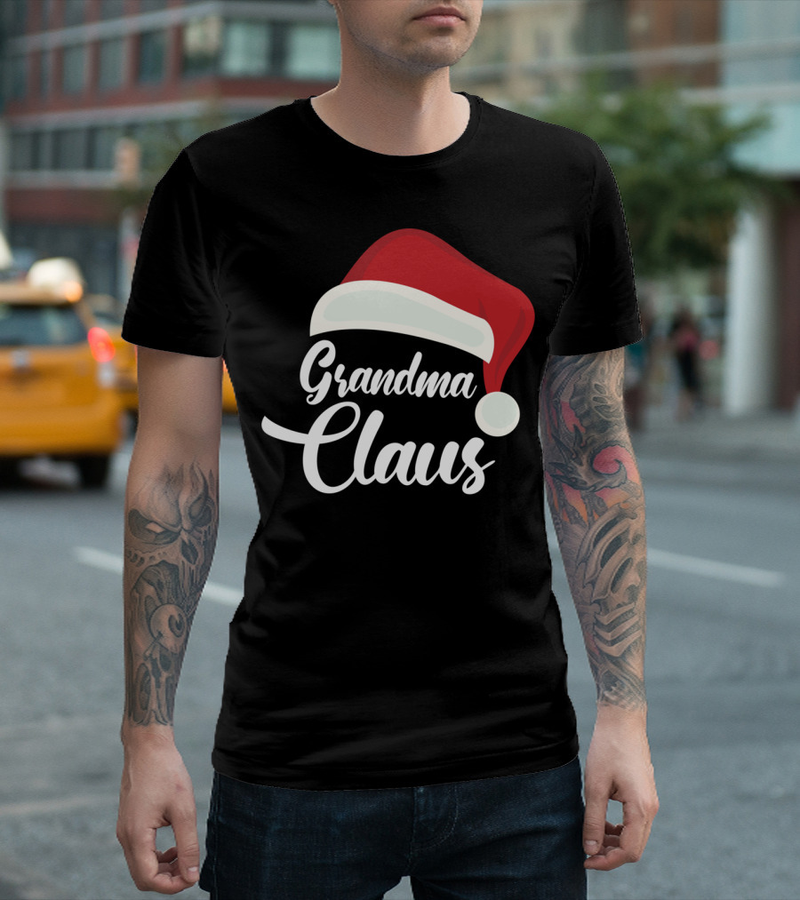 Grandma Claus Matching Family Santa Hat T-Shirt