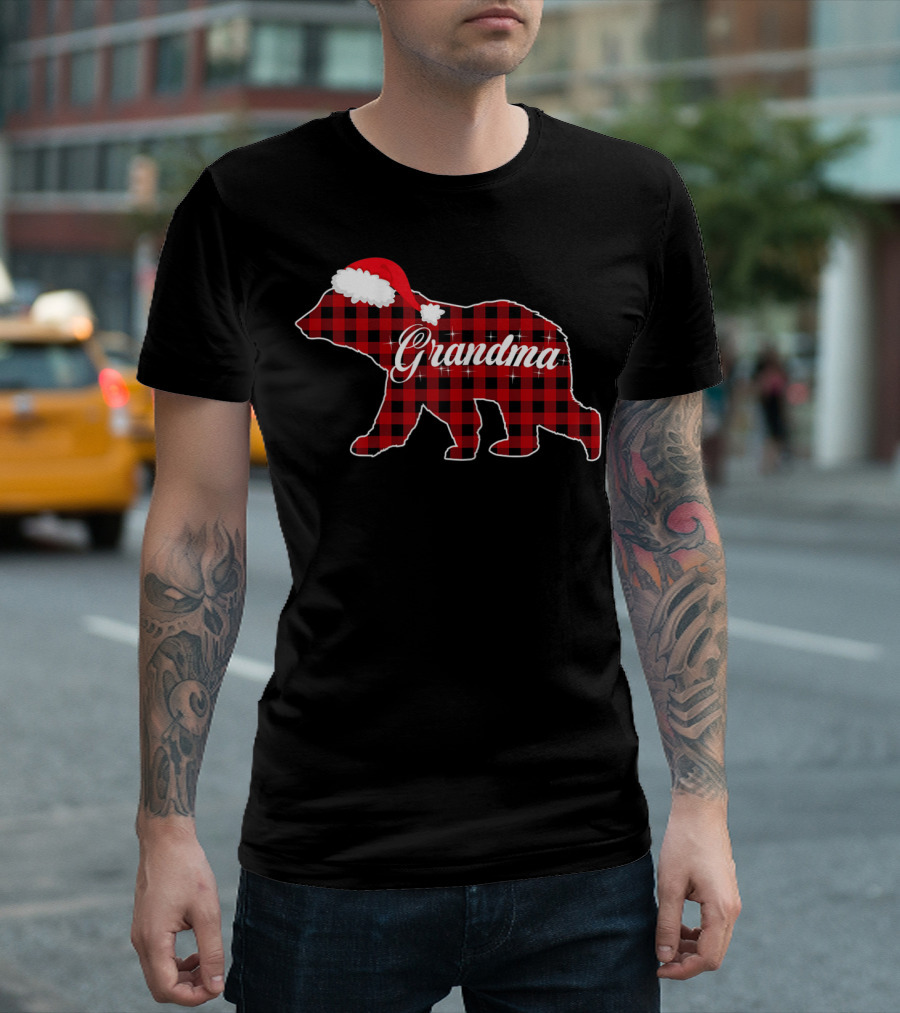 Grandma Bear Christmas Plaid Santa Hat T-Shirt