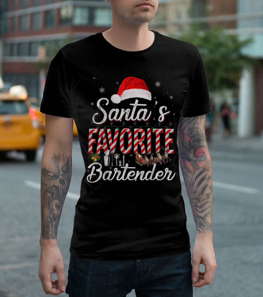Santa's Favorite Bartender Christmas Hat Reindeer Drink Mix Holiday Cheer T-Shirt