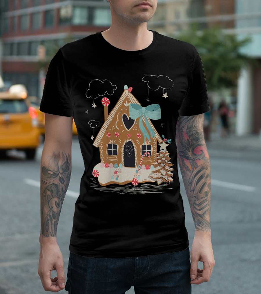 Santa Gingerbread House Peppermint Bow Holiday Scene T-Shirt
