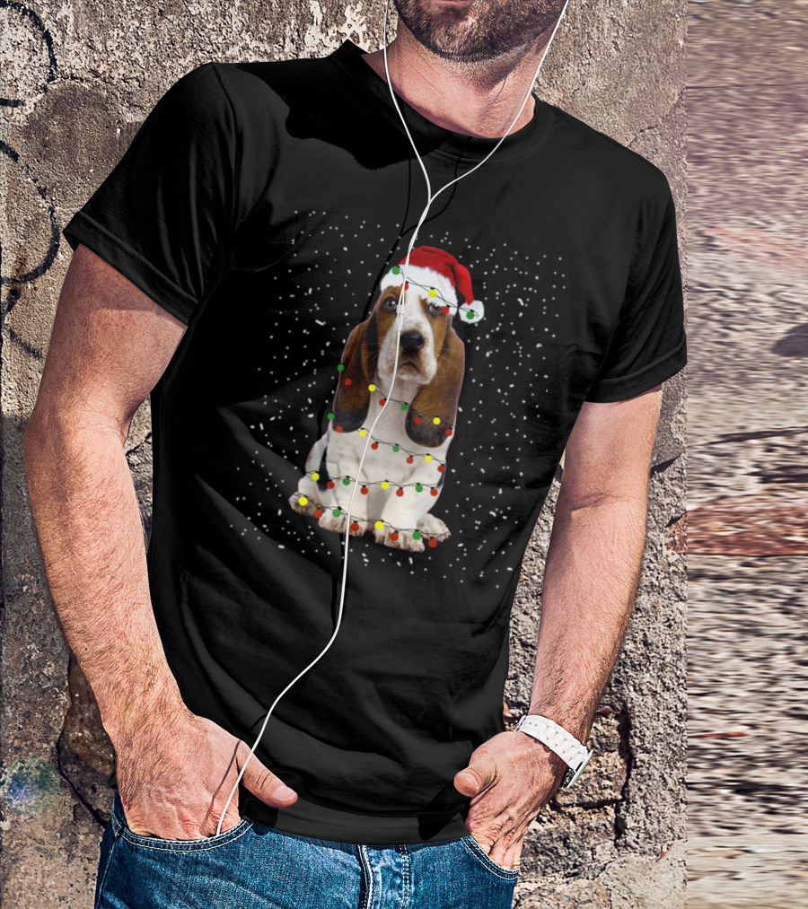 Basset Hound Santa Hat Festive Xmas Lights T-Shirt