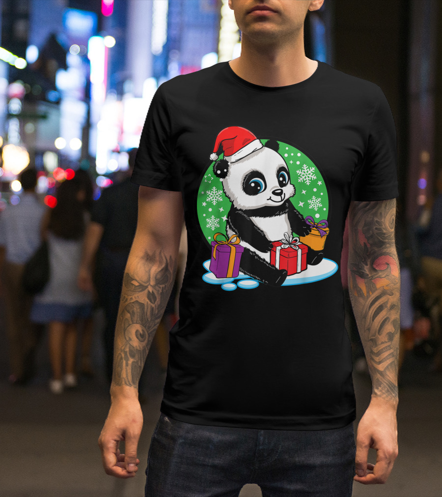 Christmas Panda With Gifts And Snowflakes For Animal Lovers Winter Vacation T-Shirt