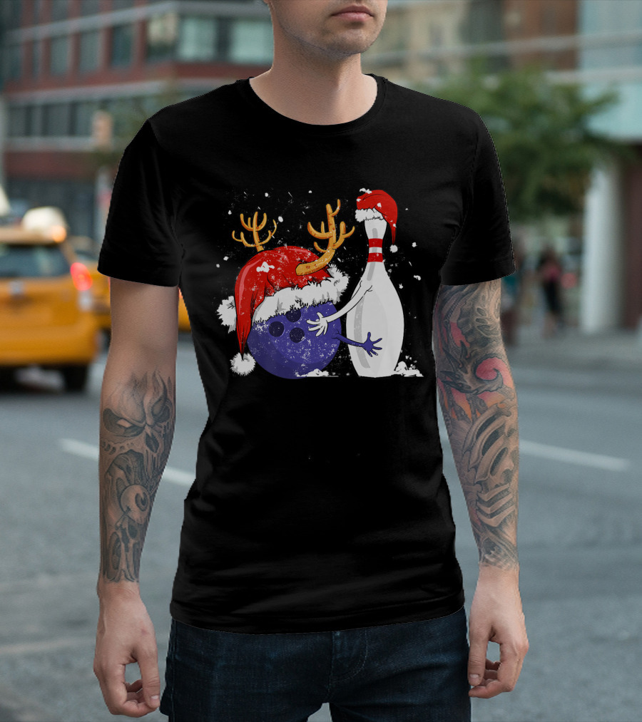 Funny Bowling Christmas Santa Hat Snow Festive Bowling Pin Reindeer Ball T-Shirt