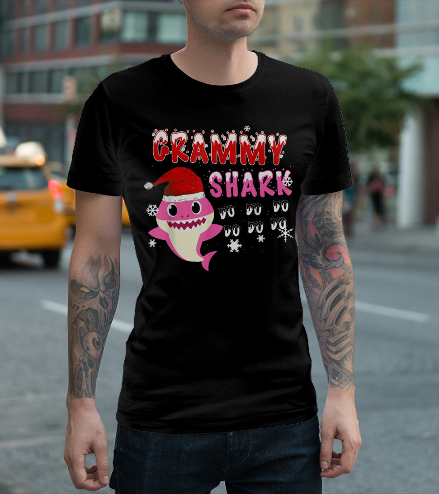 Grammy Shark Doo Doo Doo Christmas Family Holiday Santa Hat T-Shirt