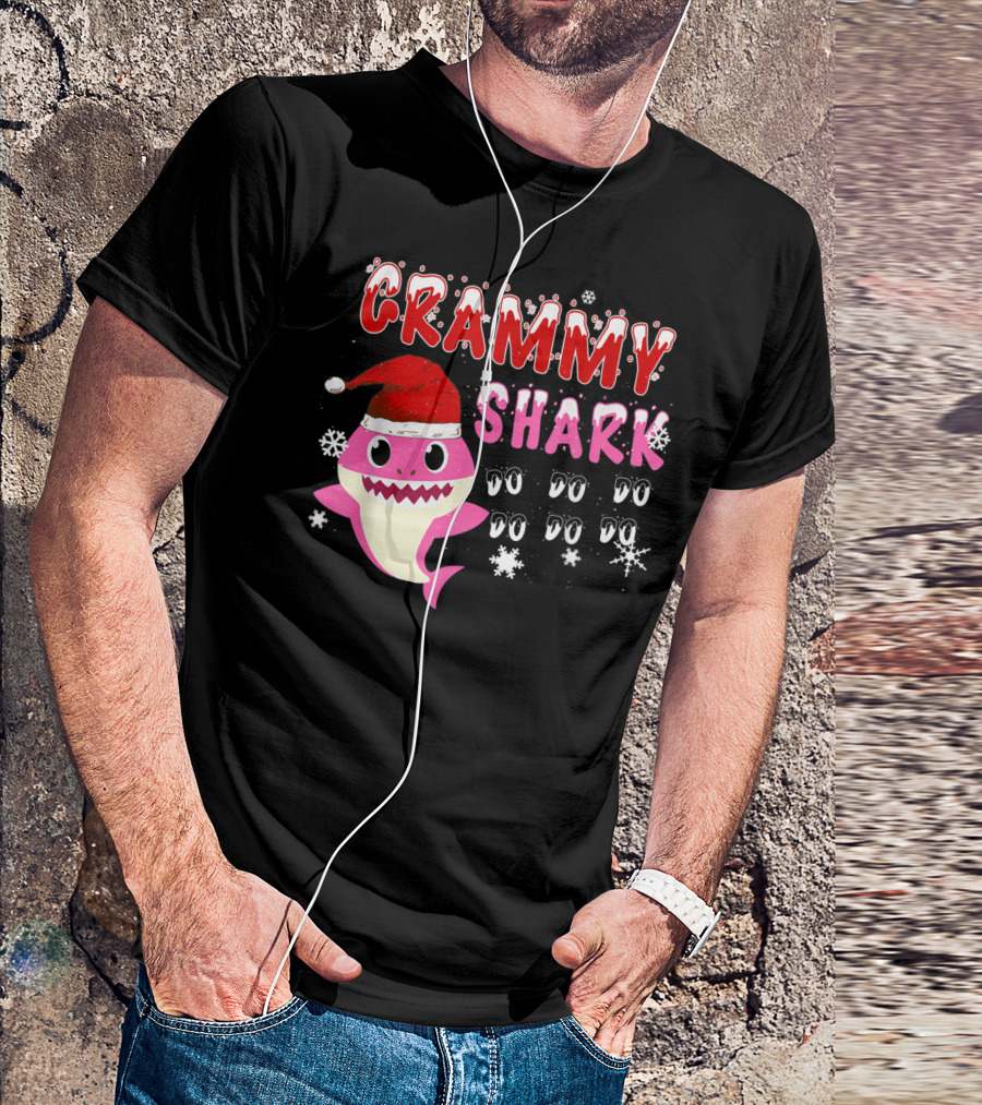 Grammy Shark Doo Doo Doo Christmas Family Holiday Santa Hat T-Shirt