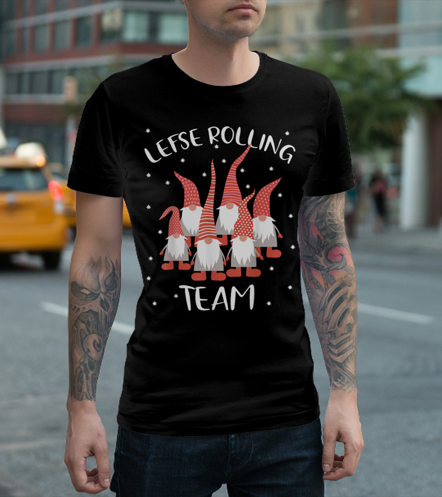 Lefse Rolling Team Christmas Gnome Tomte God Jul T-Shirt