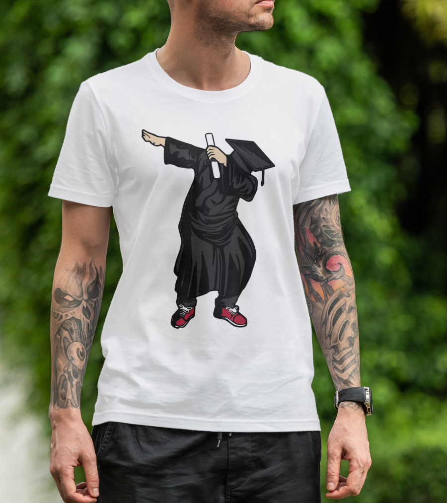 Dabbing Graduate Dance With Grad Hat And Diploma T-Shirt