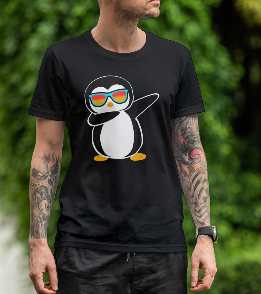 Dabbing Penguin Cute Animal With Sunglasses Birthday Party T-Shirt