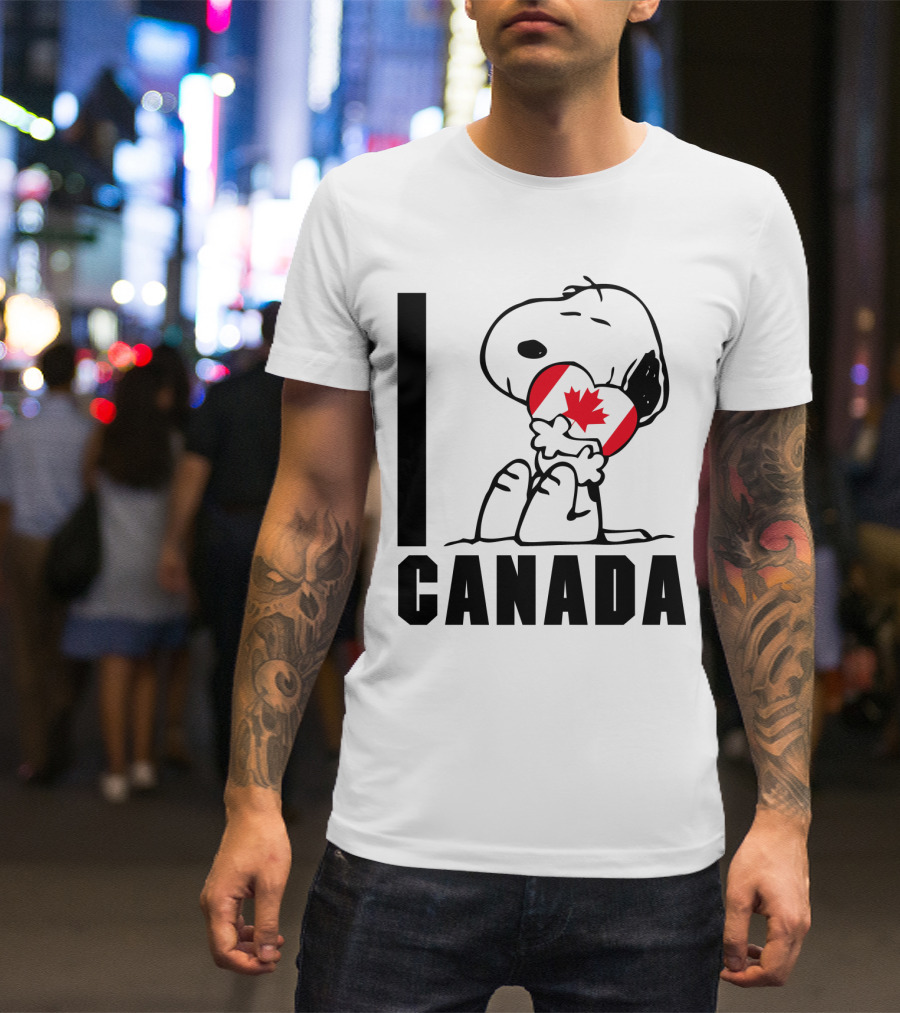 I Love Canada Snoopy Hugging Maple Leaf The Peanuts Movie T-Shirt