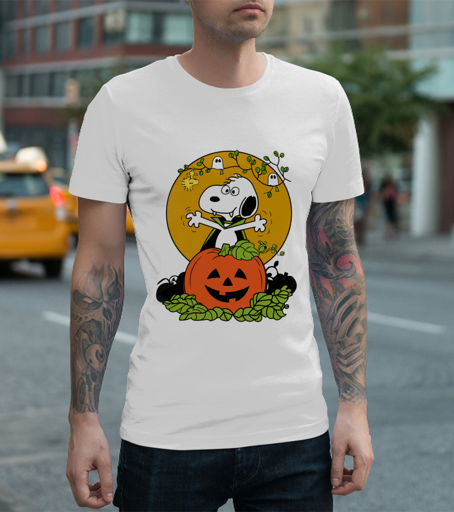 Pumpkin Halloween Snoopy Vampire Peanuts Movie Ghosts Jack-O'-Lantern T-Shirt