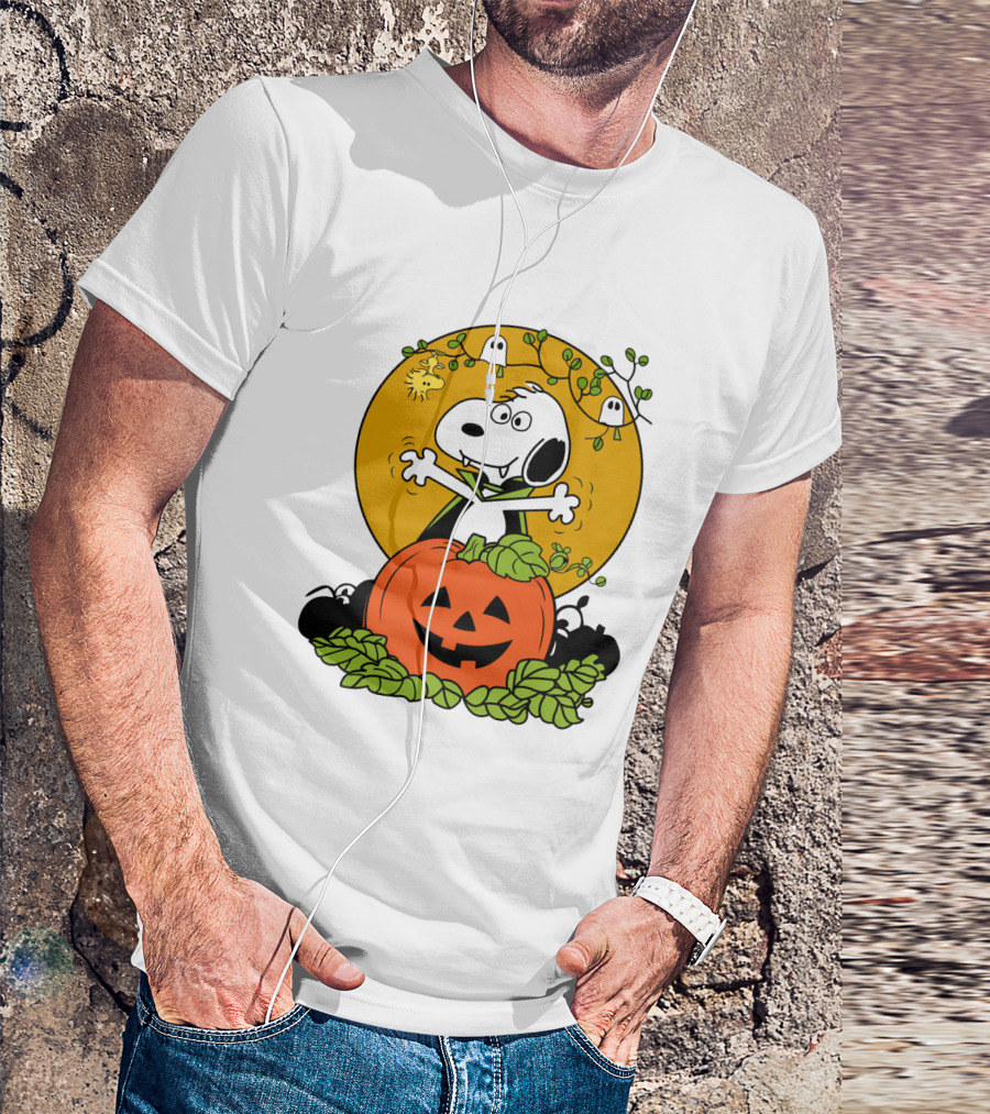 Pumpkin Halloween Snoopy Vampire Peanuts Movie Ghosts Jack-O'-Lantern T-Shirt