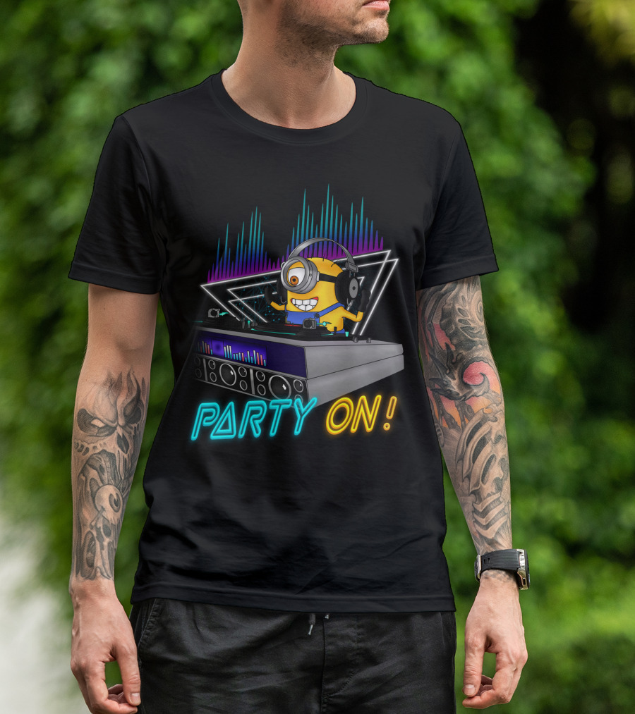 Despicable Me Minions Party On DJ Remix Vibes T-Shirt