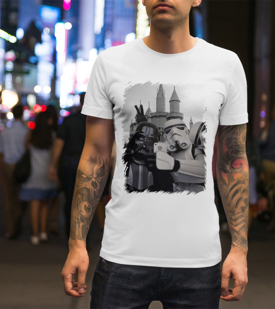 Selfie With Darth Vader And Stormtroopers At Disneyland Castle Star Wars T-Shirt