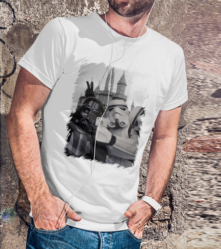 Selfie With Darth Vader And Stormtroopers At Disneyland Castle Star Wars T-Shirt