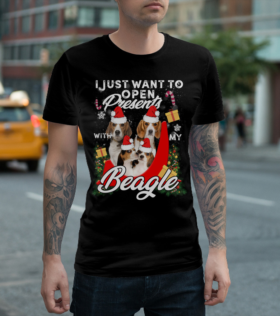 I Just Want To Open Presents With My Beagle Christmas Santa Hats Candy Canes Snowflakes T-Shirt