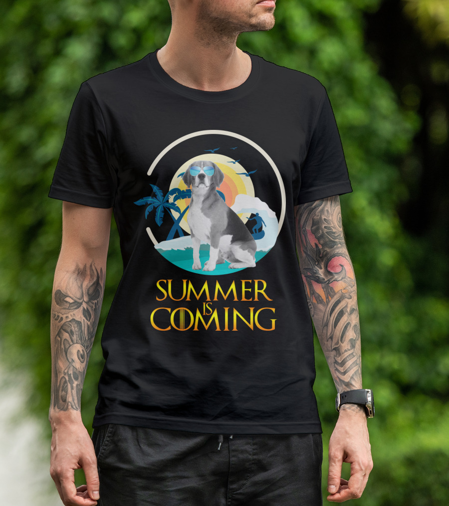 Summer Is Coming Beagle Sunglasses Beach Scene T-Shirt