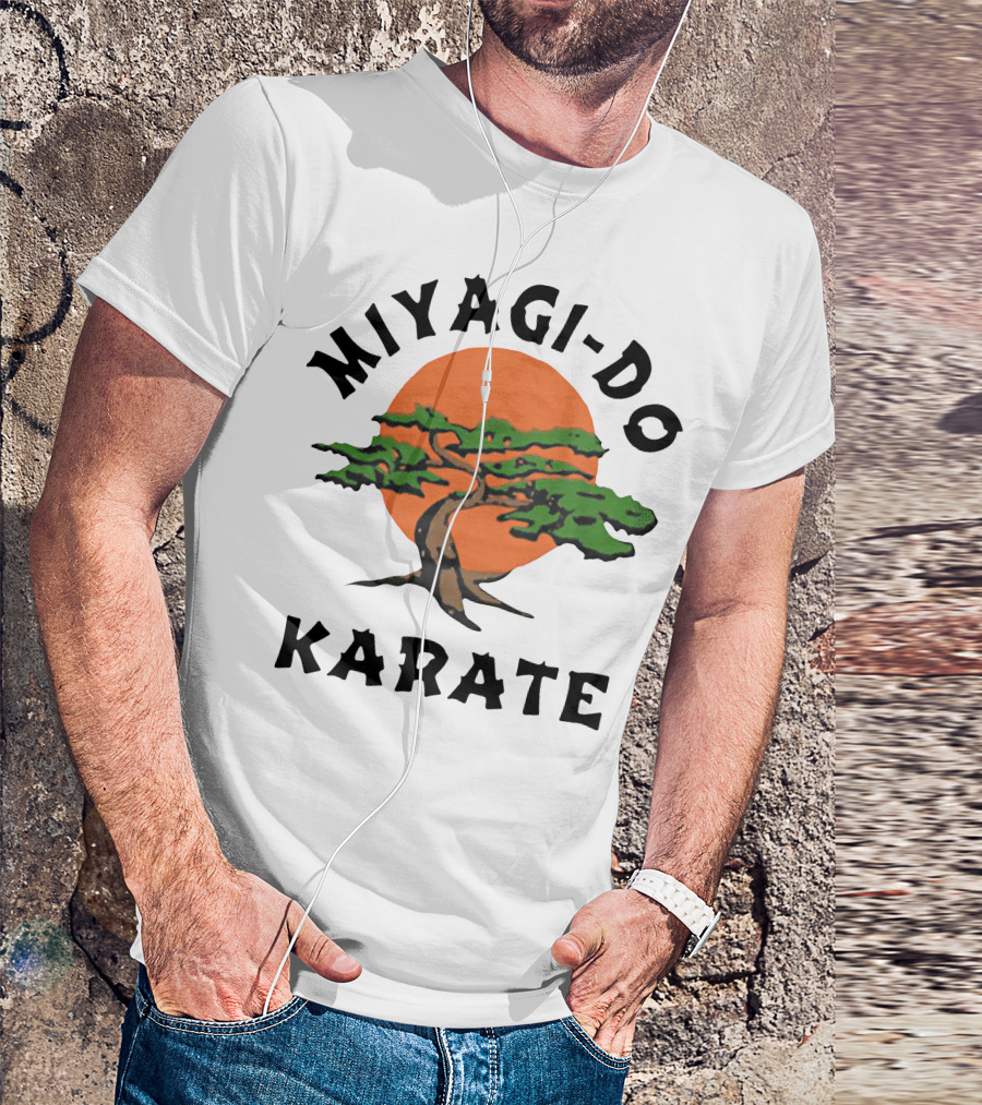 Miyagi-Do Karate Bonsai Tree With Sun Background T-Shirt