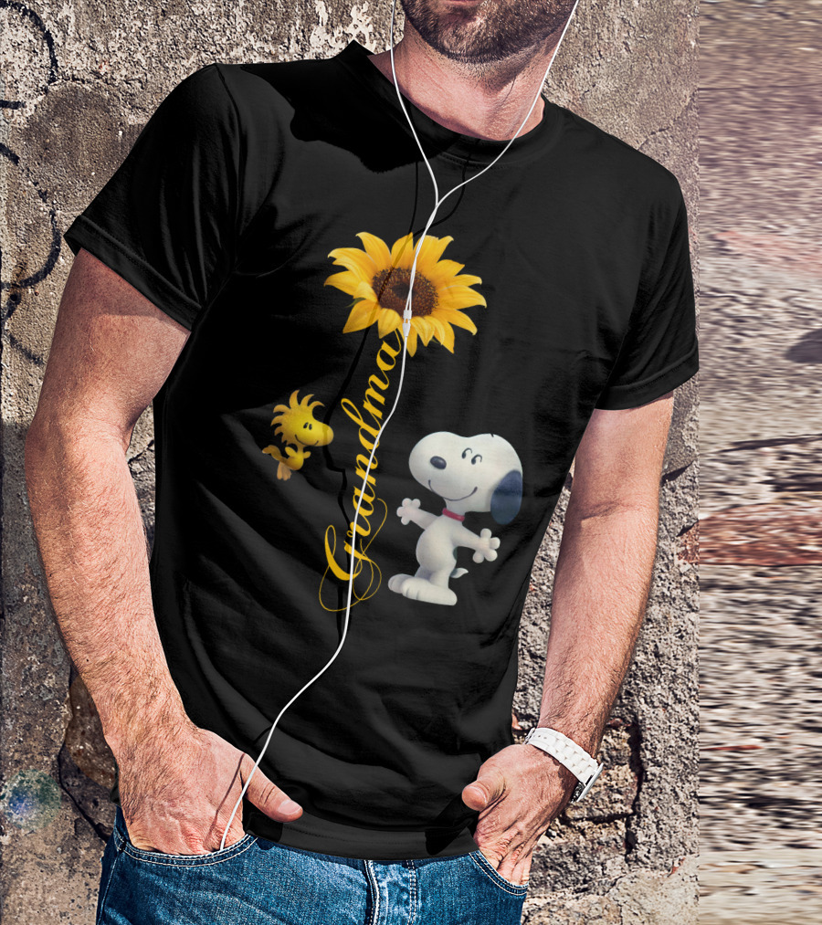Grandma Snoopy And Woodstock With Sunflower T-Shirt