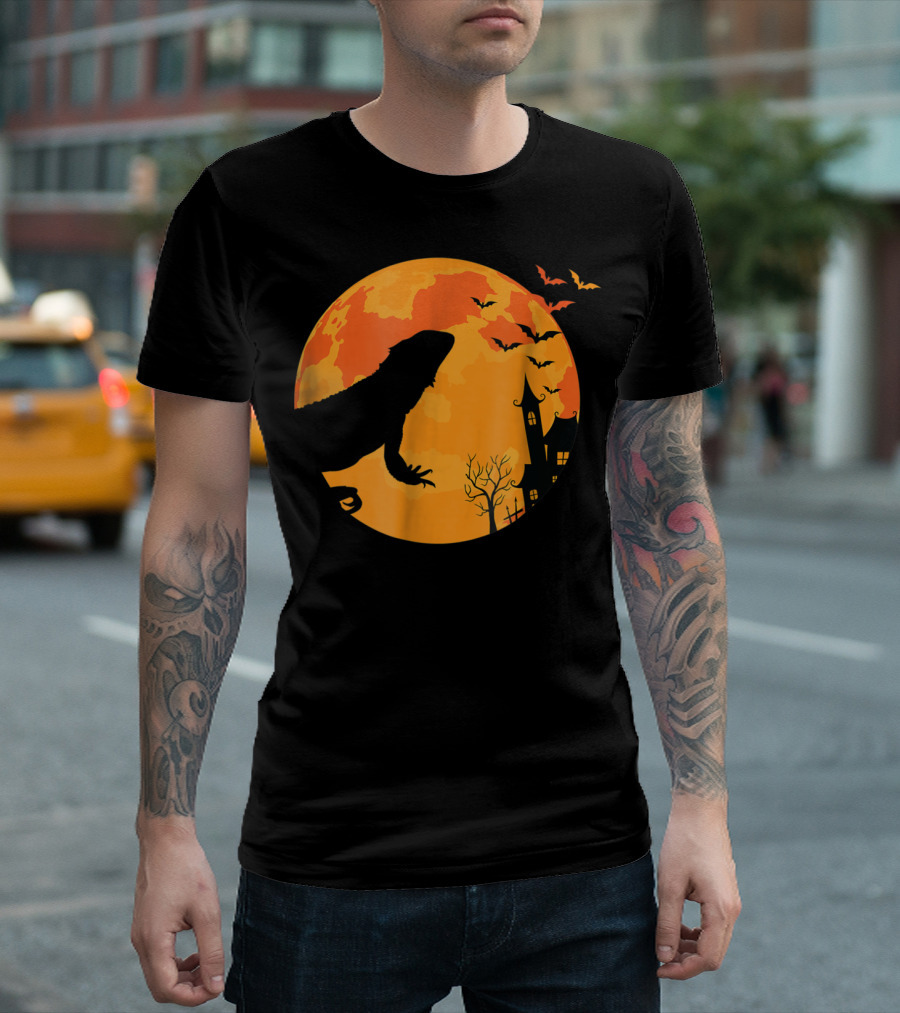 Bearded Dragon Halloween Moon Silhouette with Bats and Haunted House T-Shirt