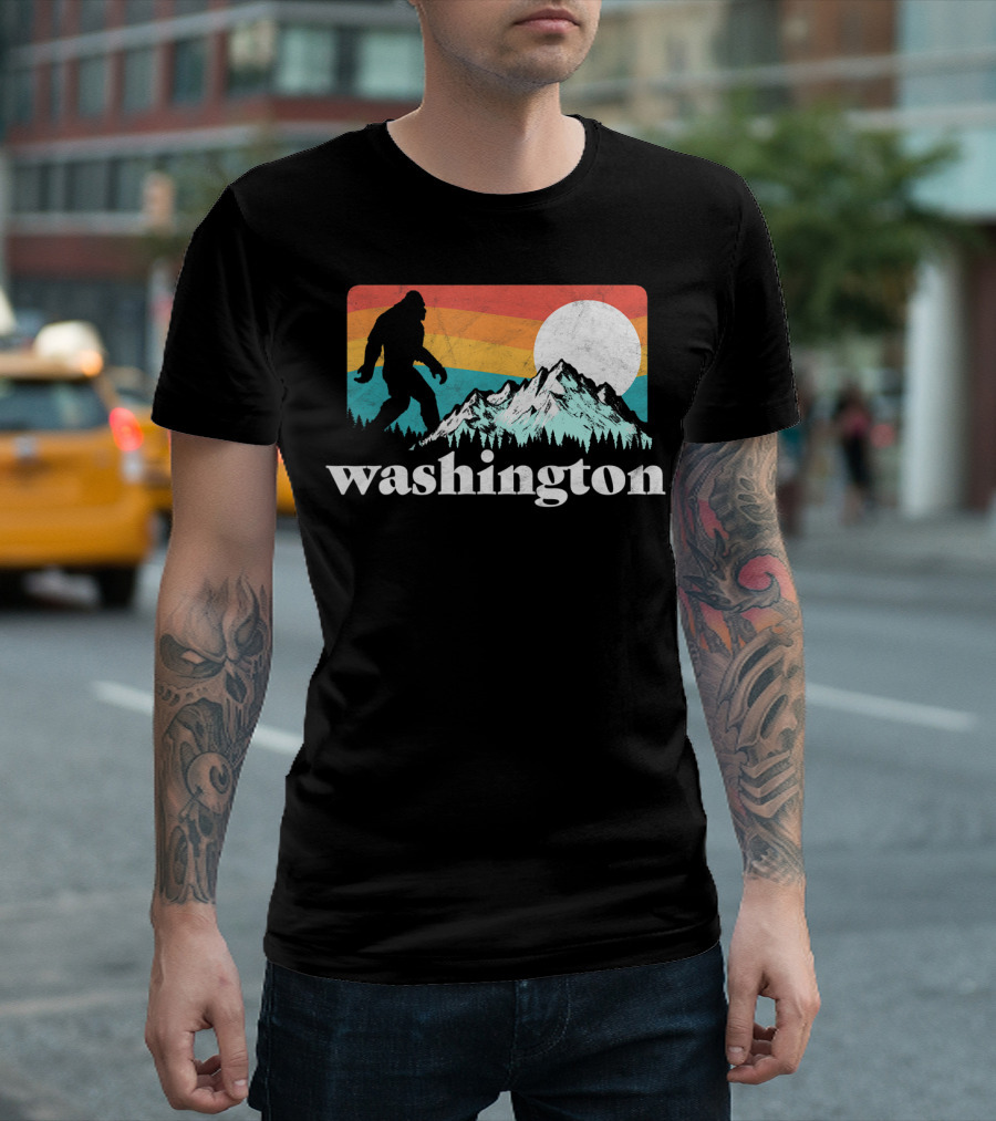 Washington Bigfoot Pacific Northwest Retro Mountain Sunset T-Shirt
