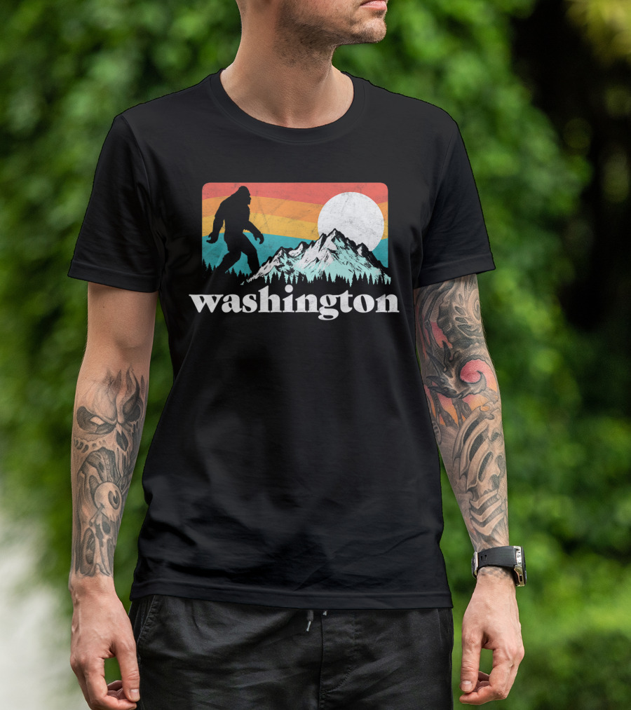 Washington Bigfoot Pacific Northwest Retro Mountain Sunset T-Shirt