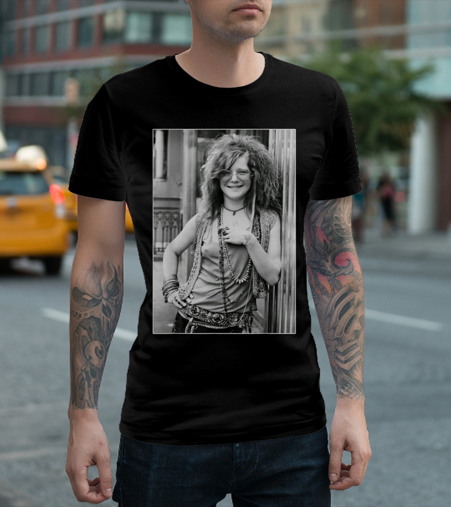 Retro Janis Joplin Funny Legends Never Die Iconic Black and White Photography T-Shirt