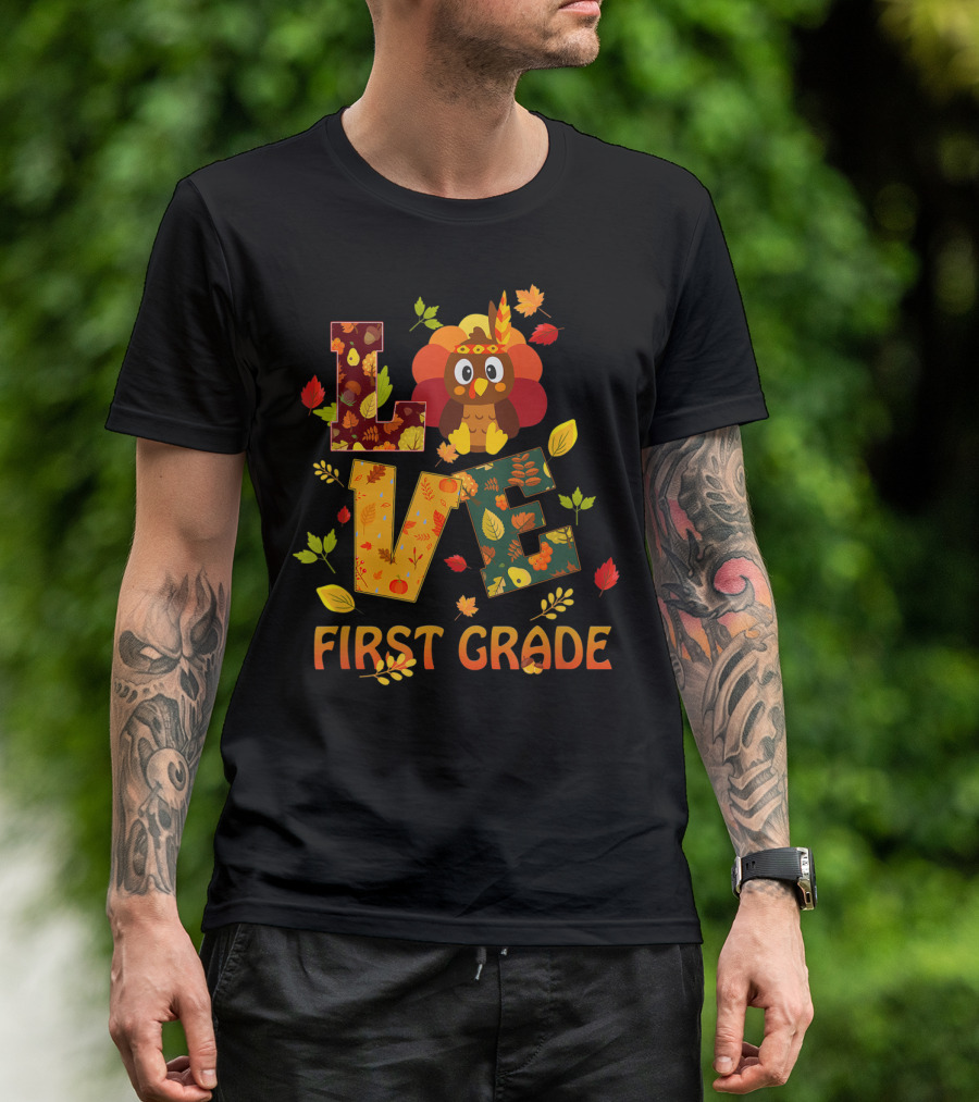 Thankful Love First Grade Teacher Owl Fall Leaves T-Shirt