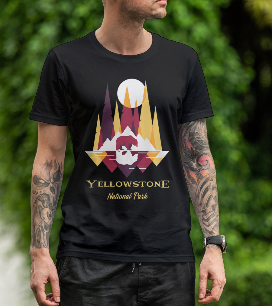 Yellowstone National Park Bear Camping Outdoor Hiking T-Shirt