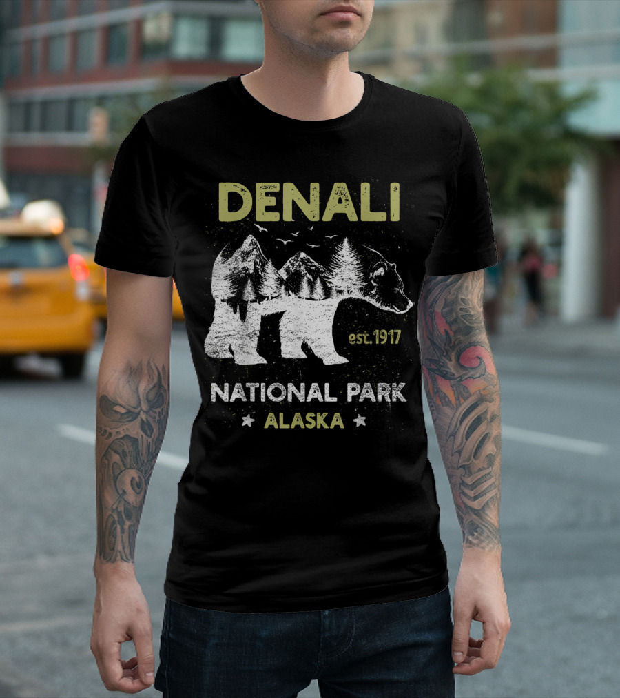 Denali National Park Alaska Est. 1917 Bear And Mountain Scene T-Shirt