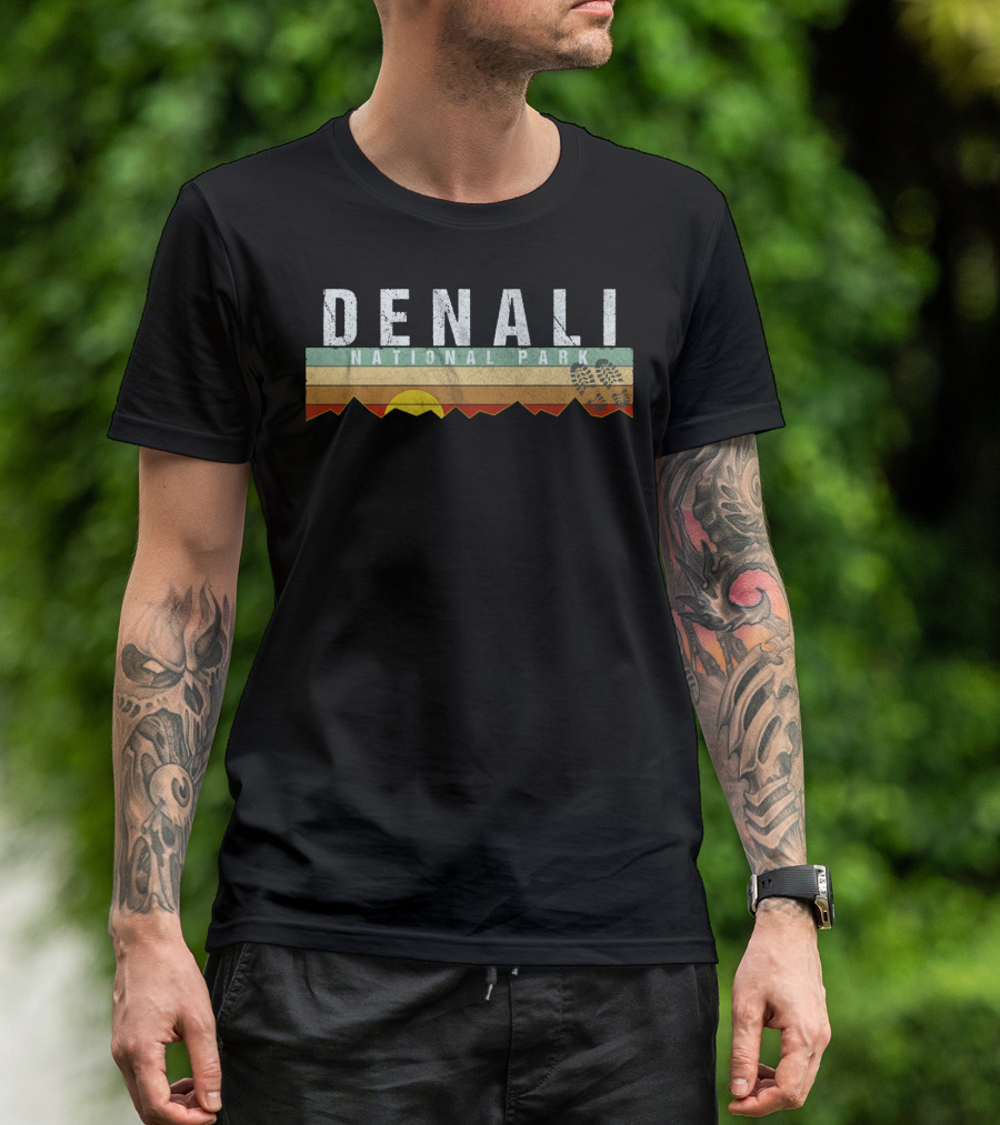 Denali National Park Vintage Hiking Camping Sunset Scene T-Shirt